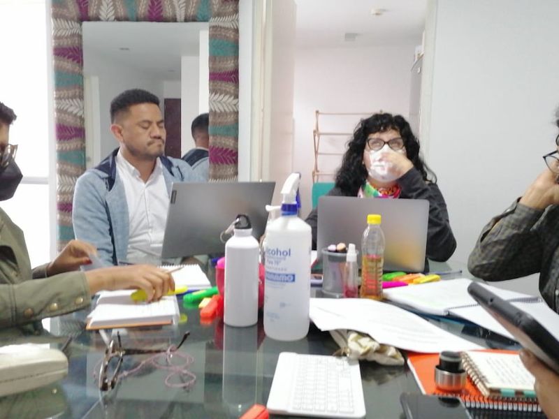 Lectura del guion con el equipo de la película
